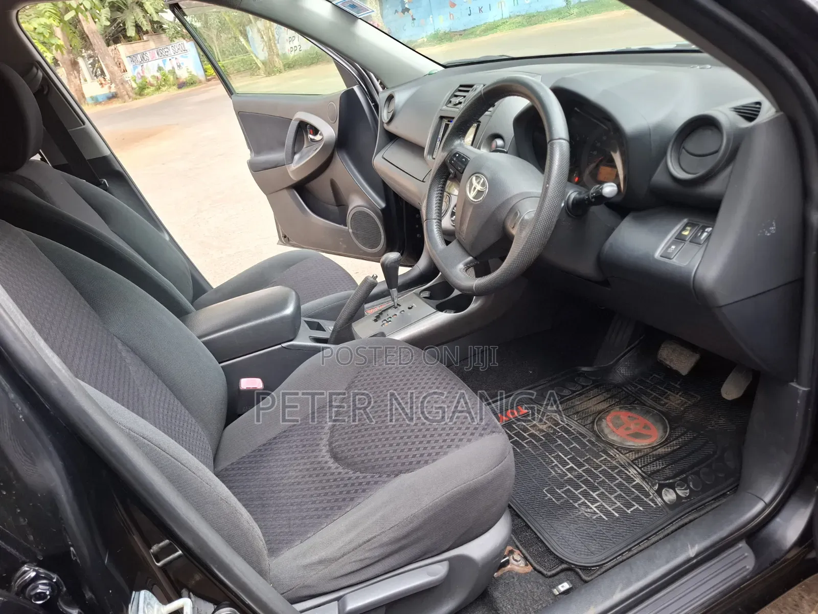 Toyota Vanguard 2012 Black