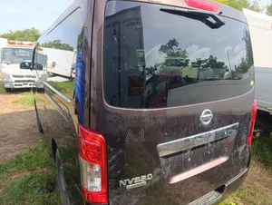Nissan Caravan (Urvan) 2019 Brown