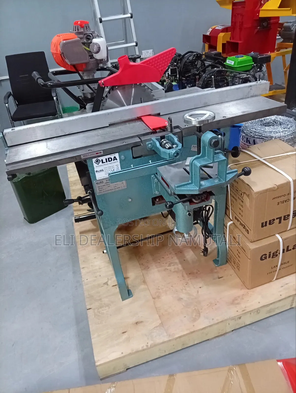 Professional 4-in-1 Woodworking Machine With Planer Saw