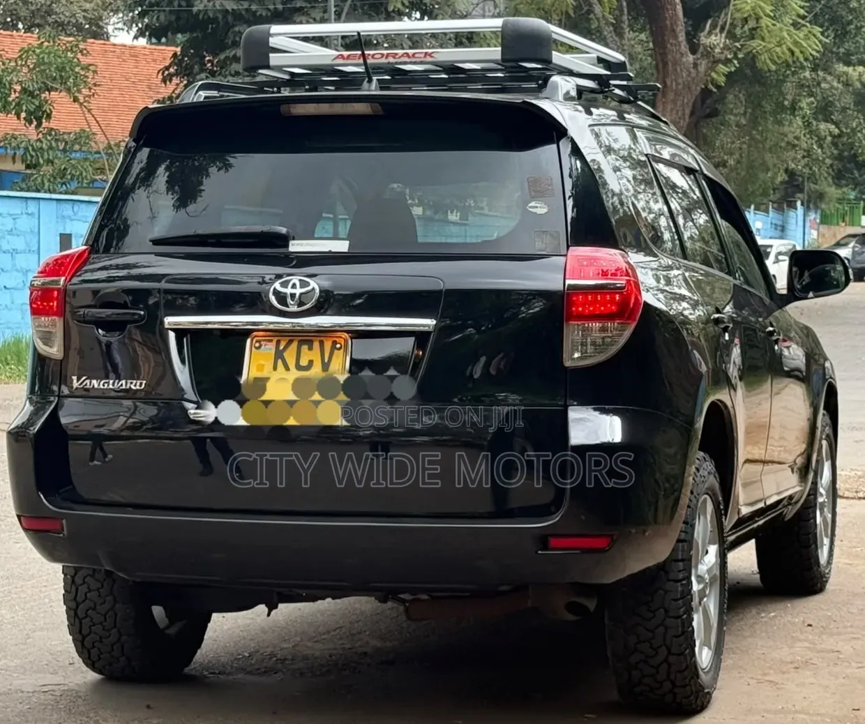 Toyota Vanguard 2013 Black