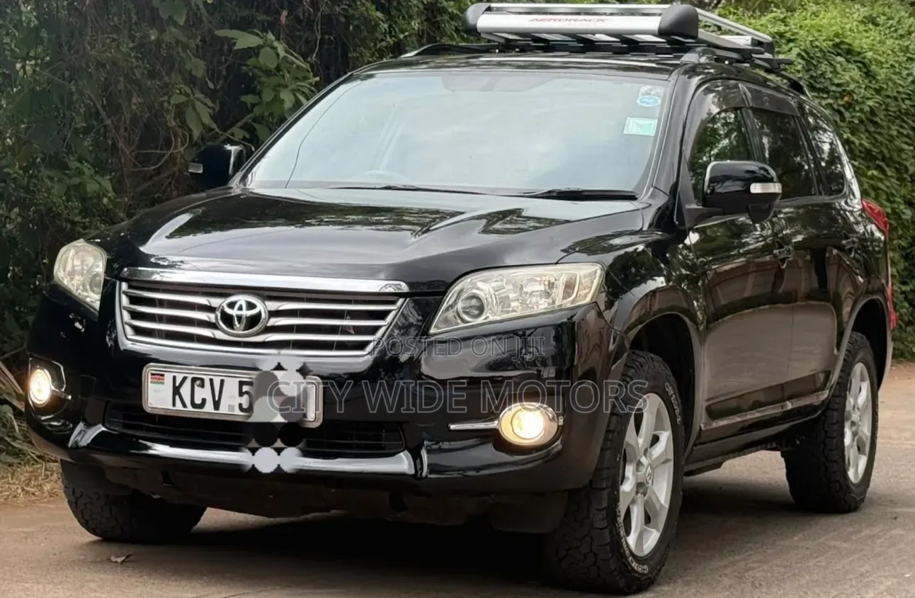 Toyota Vanguard 2013 Black