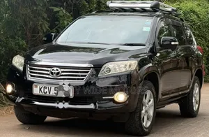 Toyota Vanguard 2013 Black