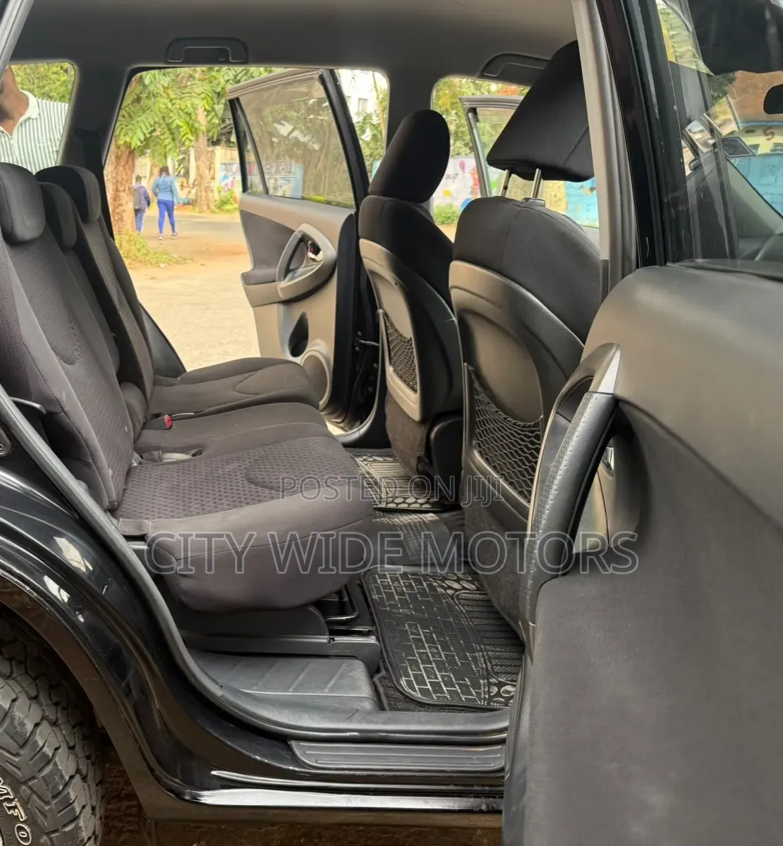 Toyota Vanguard 2013 Black