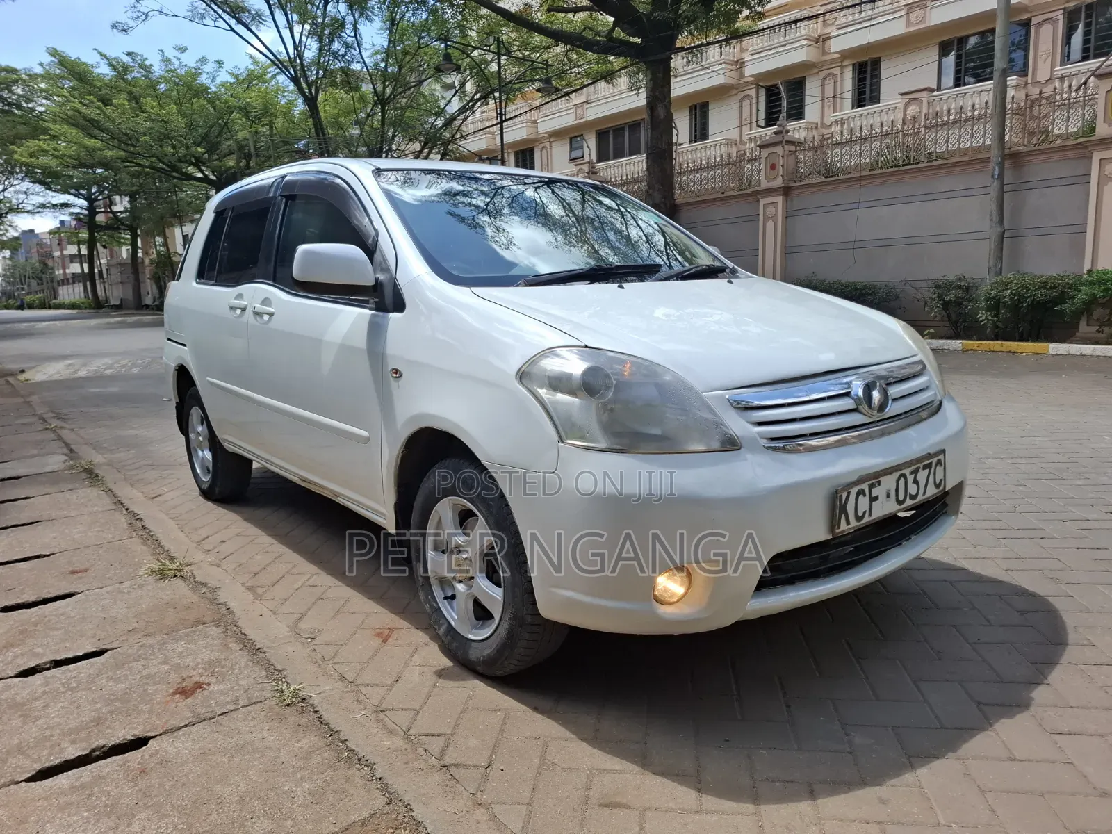 Toyota Raum 2008 Off white