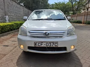 Toyota Raum 2008 Off white