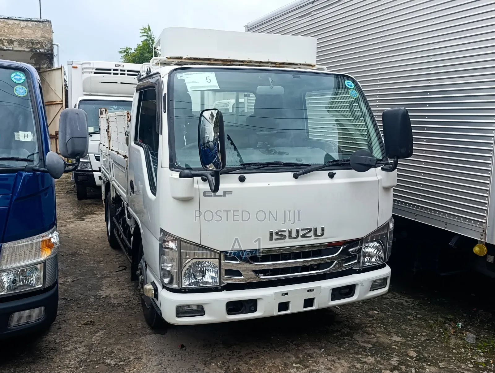 Isuzu Elf 3000 With Reinforced Chasis, Front/ Rear Leaf Springs