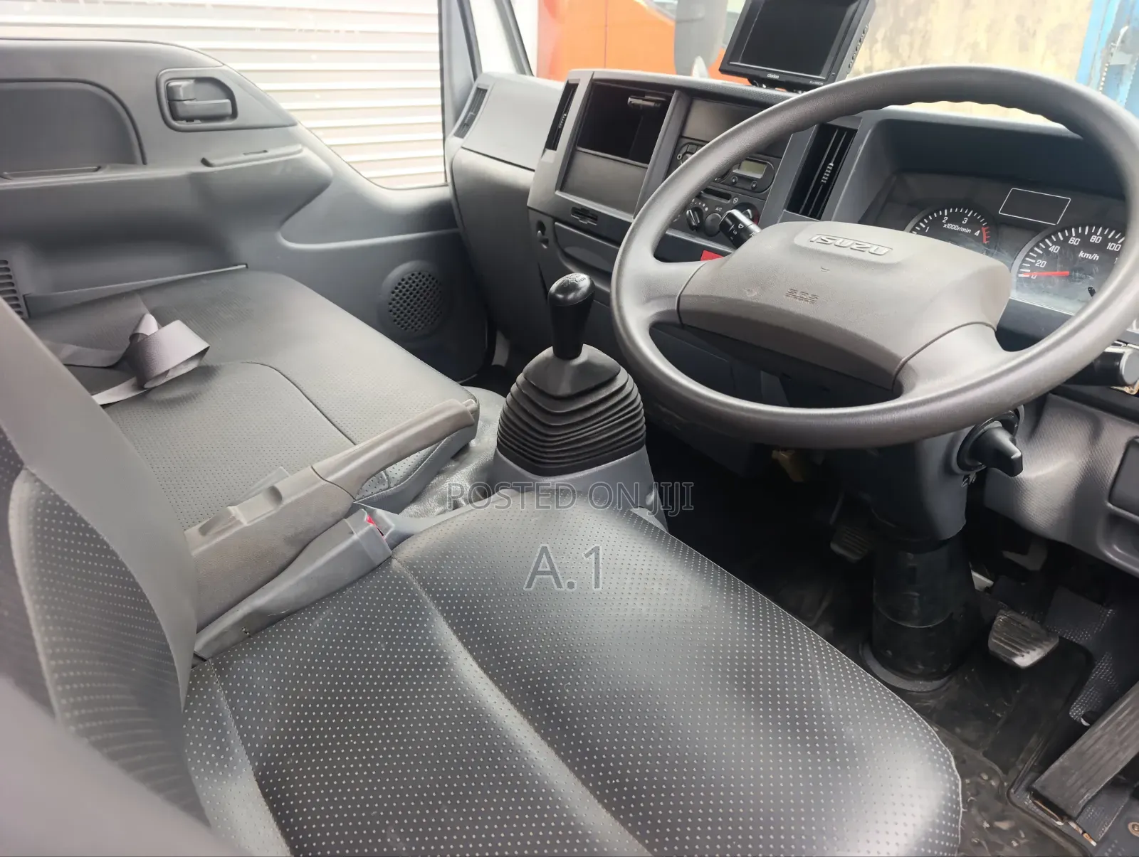 Isuzu Elf 3000 With Reinforced Chasis, Front/ Rear Leaf Springs