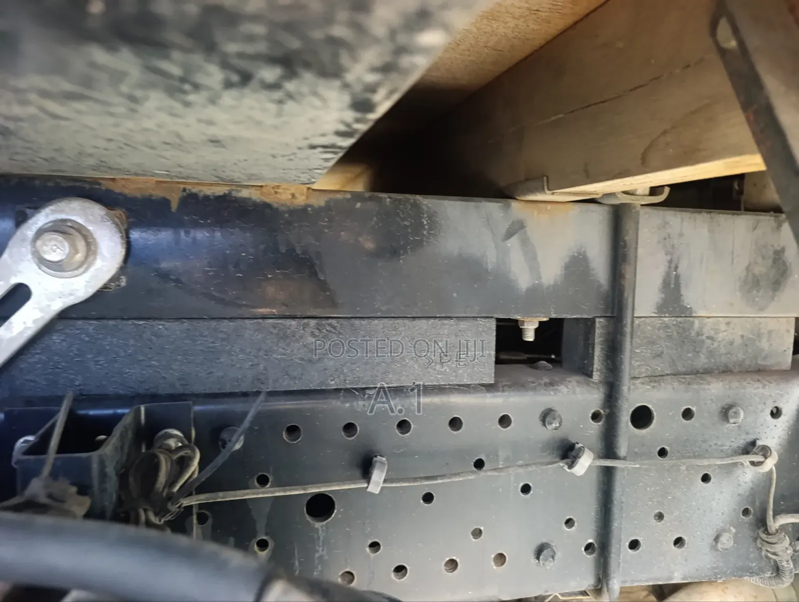 Isuzu Elf 3000 With Reinforced Chasis, Front/ Rear Leaf Springs