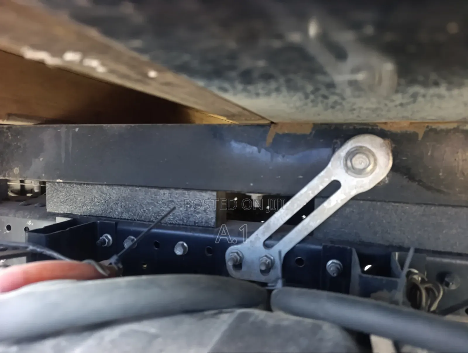 Isuzu Elf 3000 With Reinforced Chasis, Front/ Rear Leaf Springs