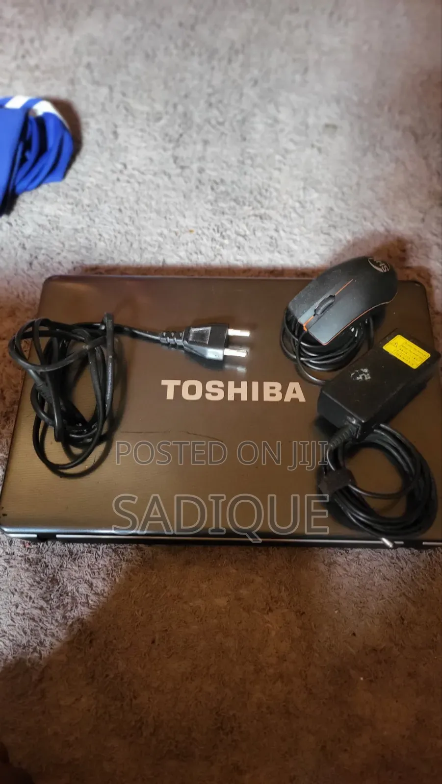 Laptop Toshiba A30 4GB Intel Core i3 HDD+SSD 256GB