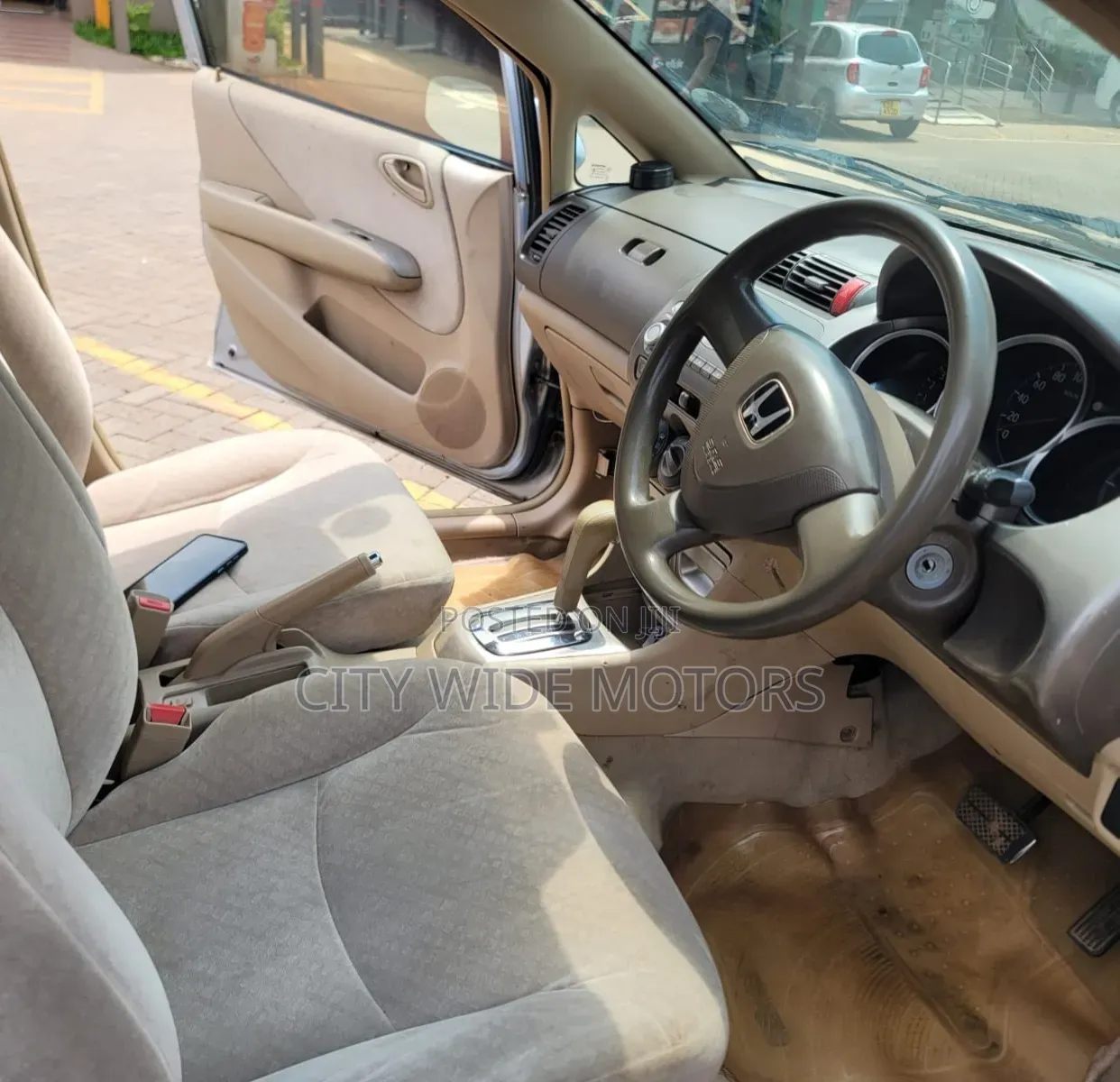 Honda Fit Aria 2005 Silver
