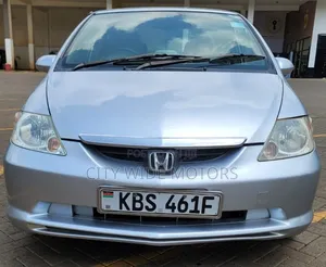 Honda Fit Aria 2005 Silver