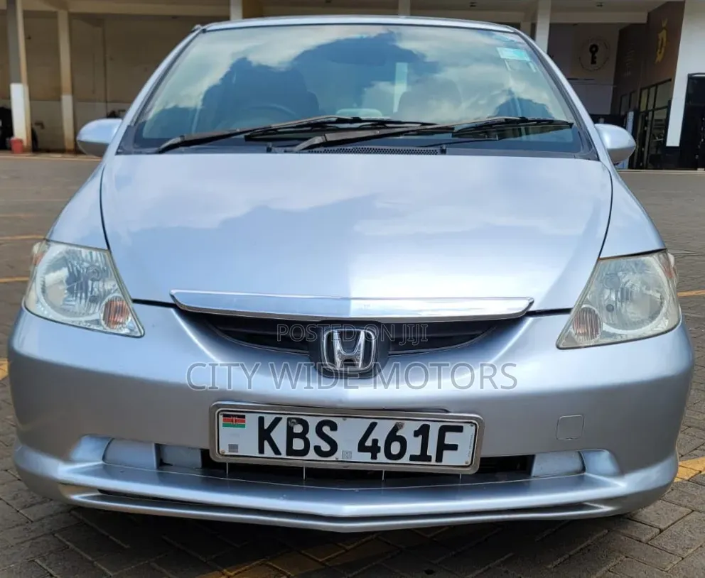 Honda Fit Aria 2005 Silver