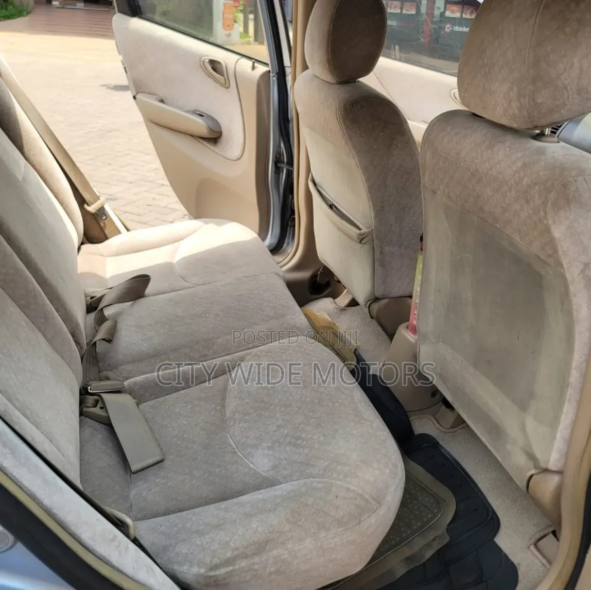 Honda Fit Aria 2005 Silver