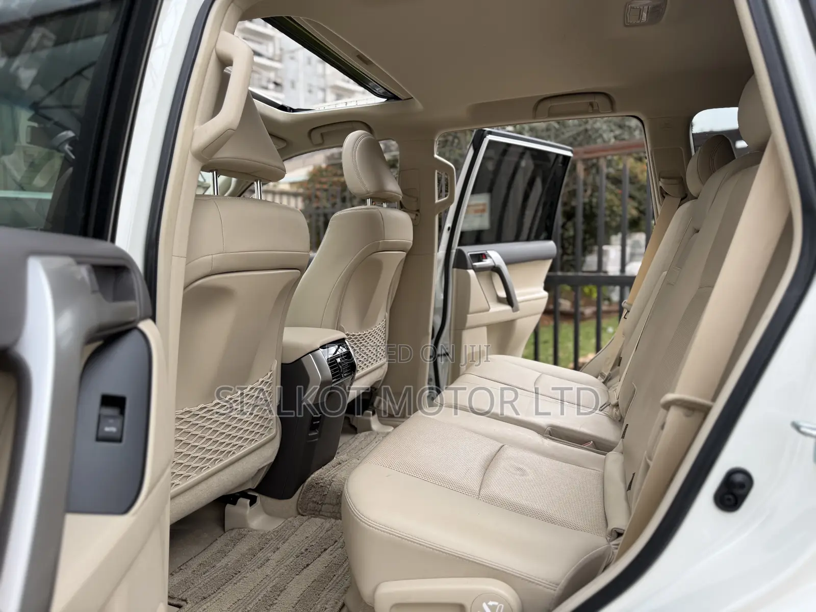 Toyota Land Cruiser Prado 2.7 2021 White