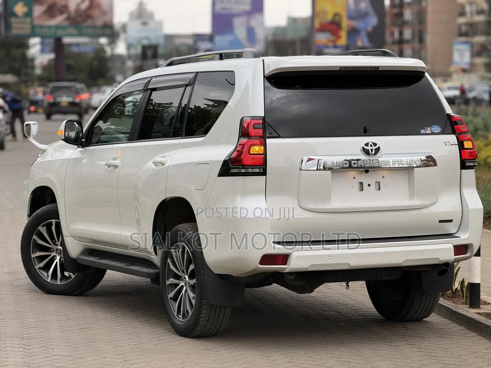 Toyota Land Cruiser Prado 2.7 2021 White