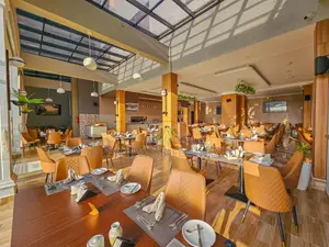 Laminated Glass Canopies