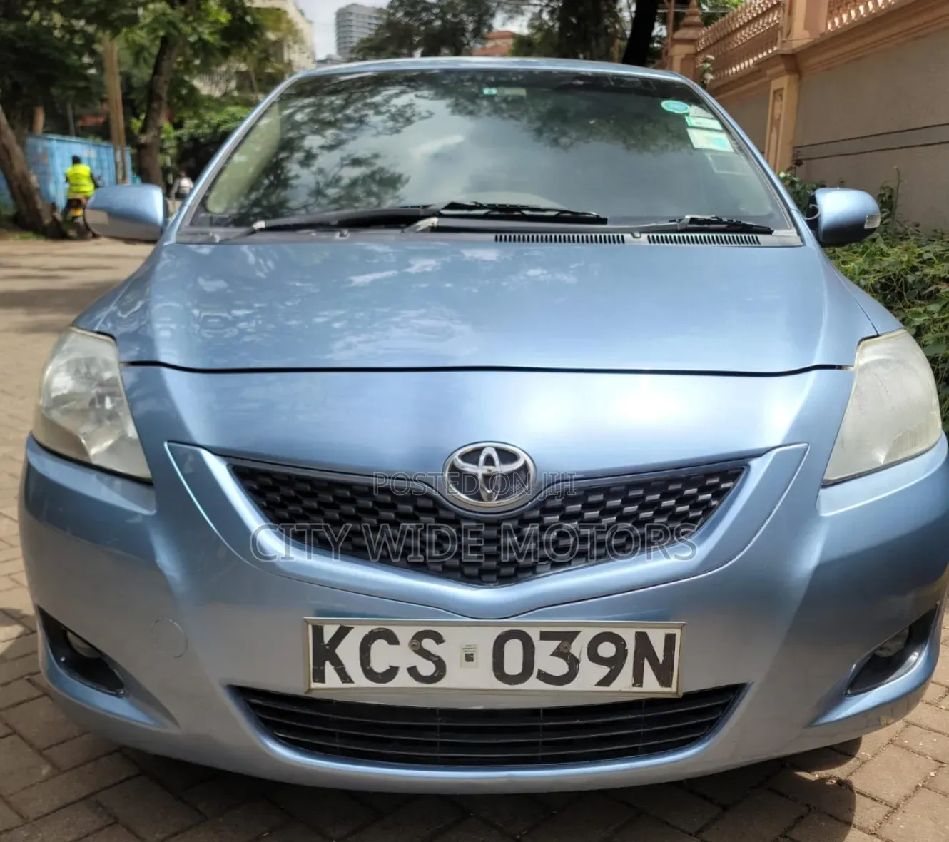 Toyota Belta 2011 Blue