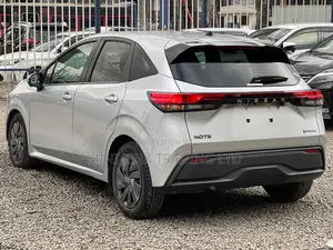 Nissan Note 1.2 Hybrid 2021 Silver