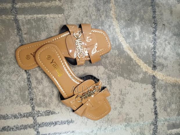 Ladies Sandals - thumbnail 2