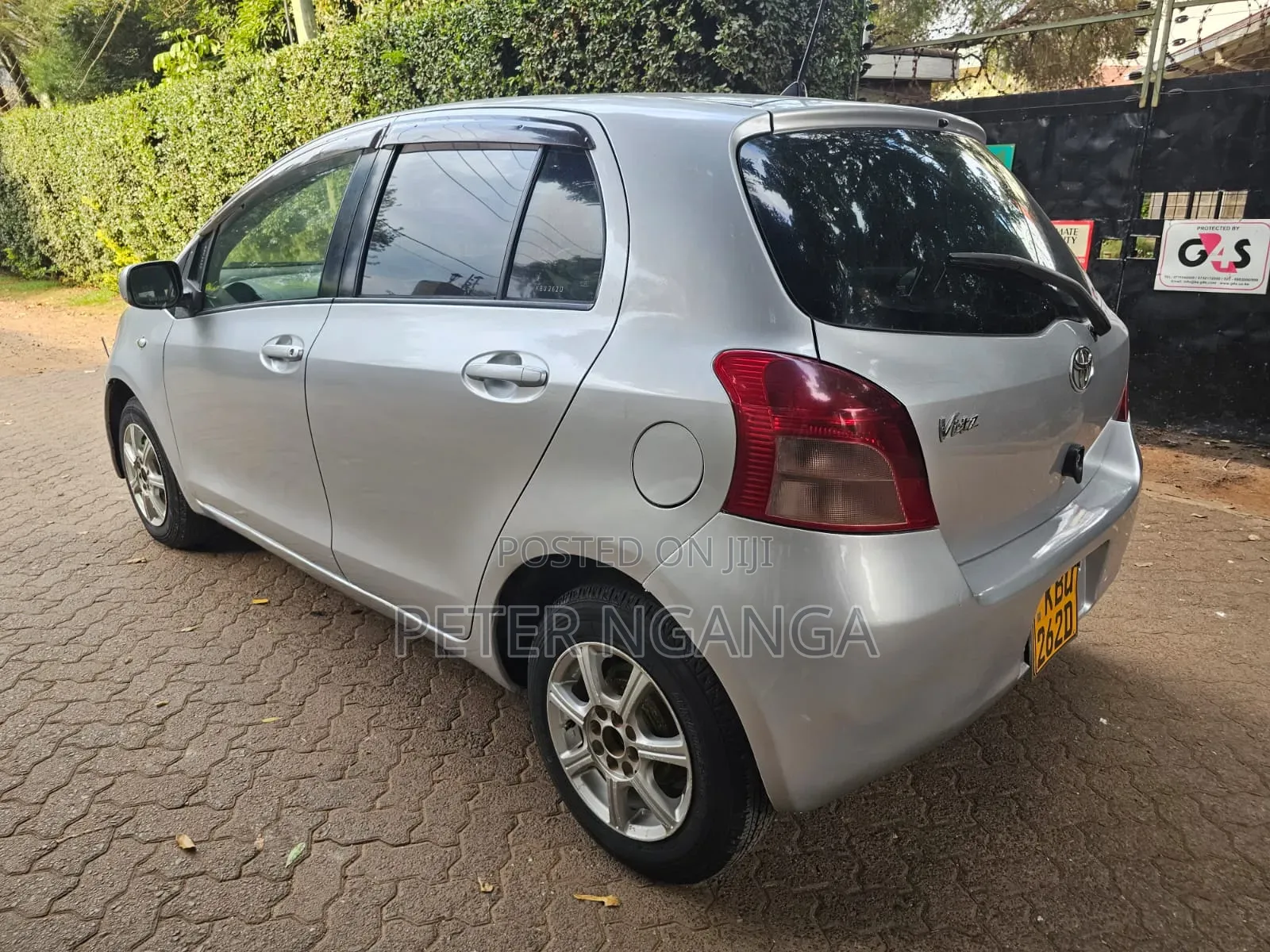 Toyota Vitz 2006 Silver