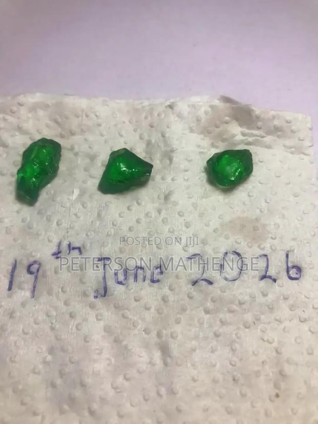 Tsavorite Rough Stones - thumbnail 2