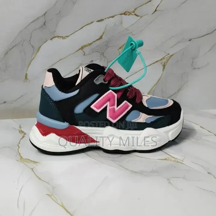 Kids New Balance 9060