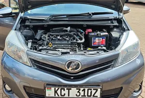 Toyota Vitz 2012