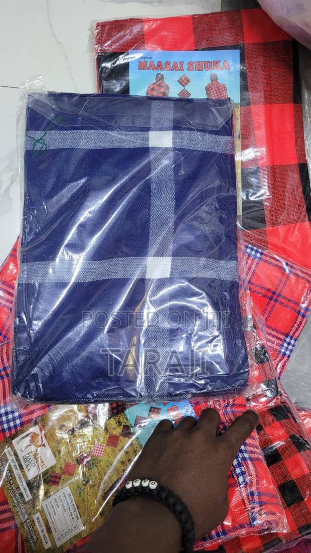 Authentic Maasai Shuka - Multi-Purpose African Checkered Blanket /Wrap - thumbnail 4