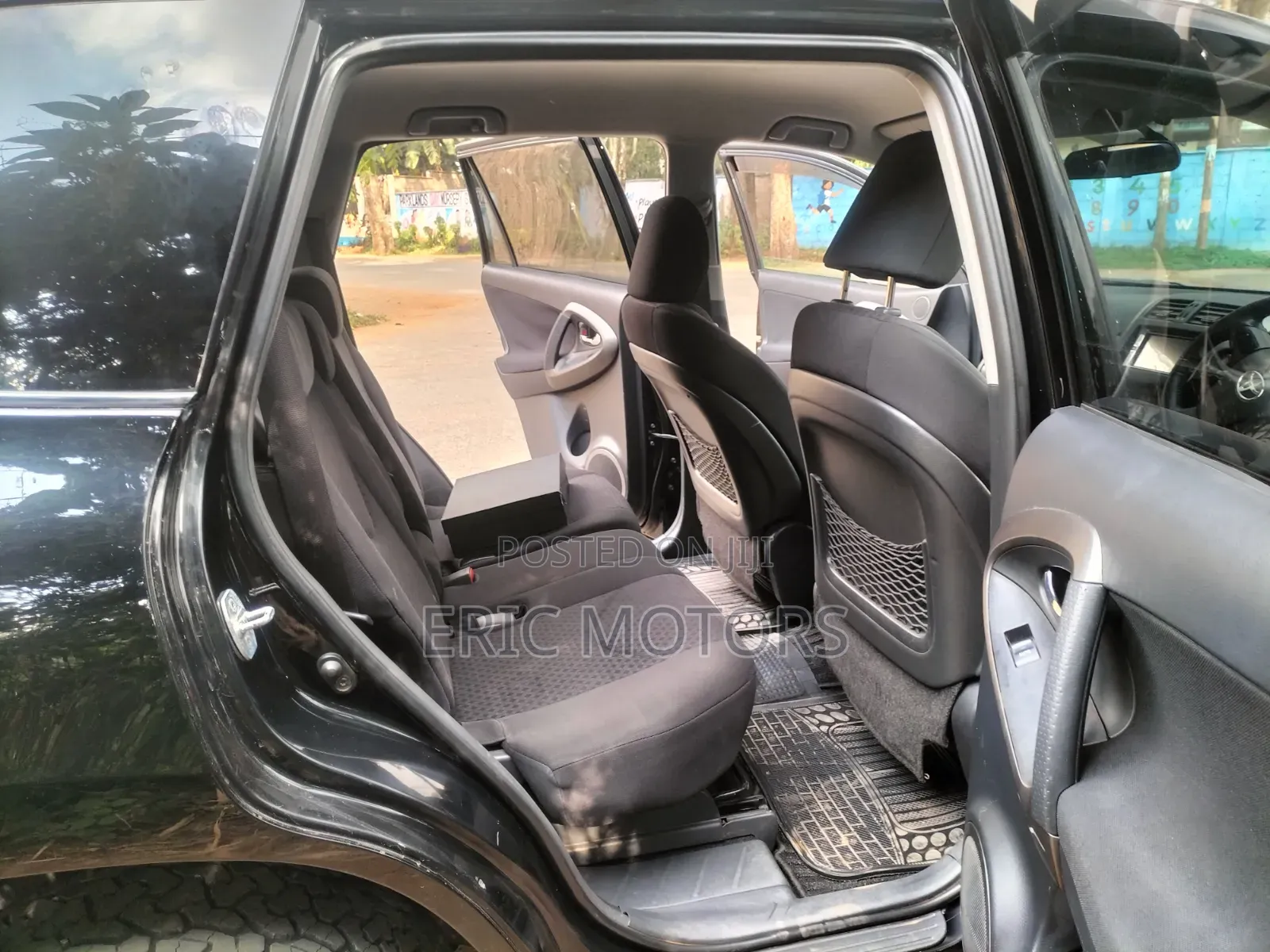 Toyota Vanguard 2013 Black