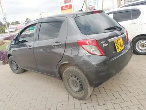 Toyota Vitz 2012 Gray