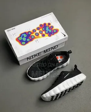 Nike Mind 002