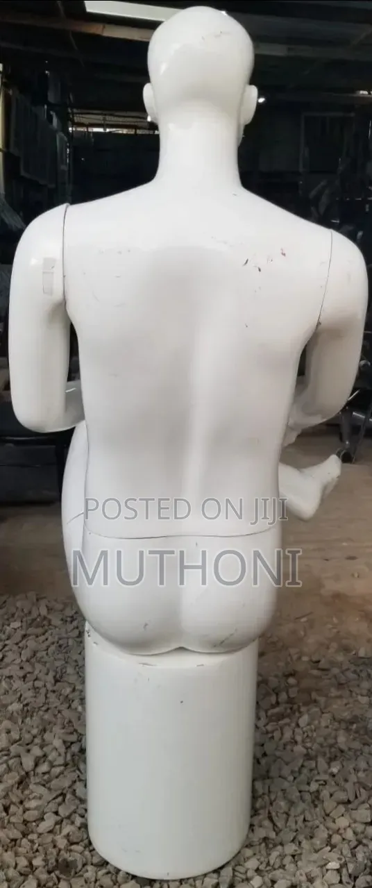 White Fibre Sitting Male Mannequin