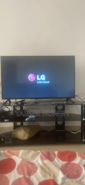 Lg Smart Tv With Free Stand