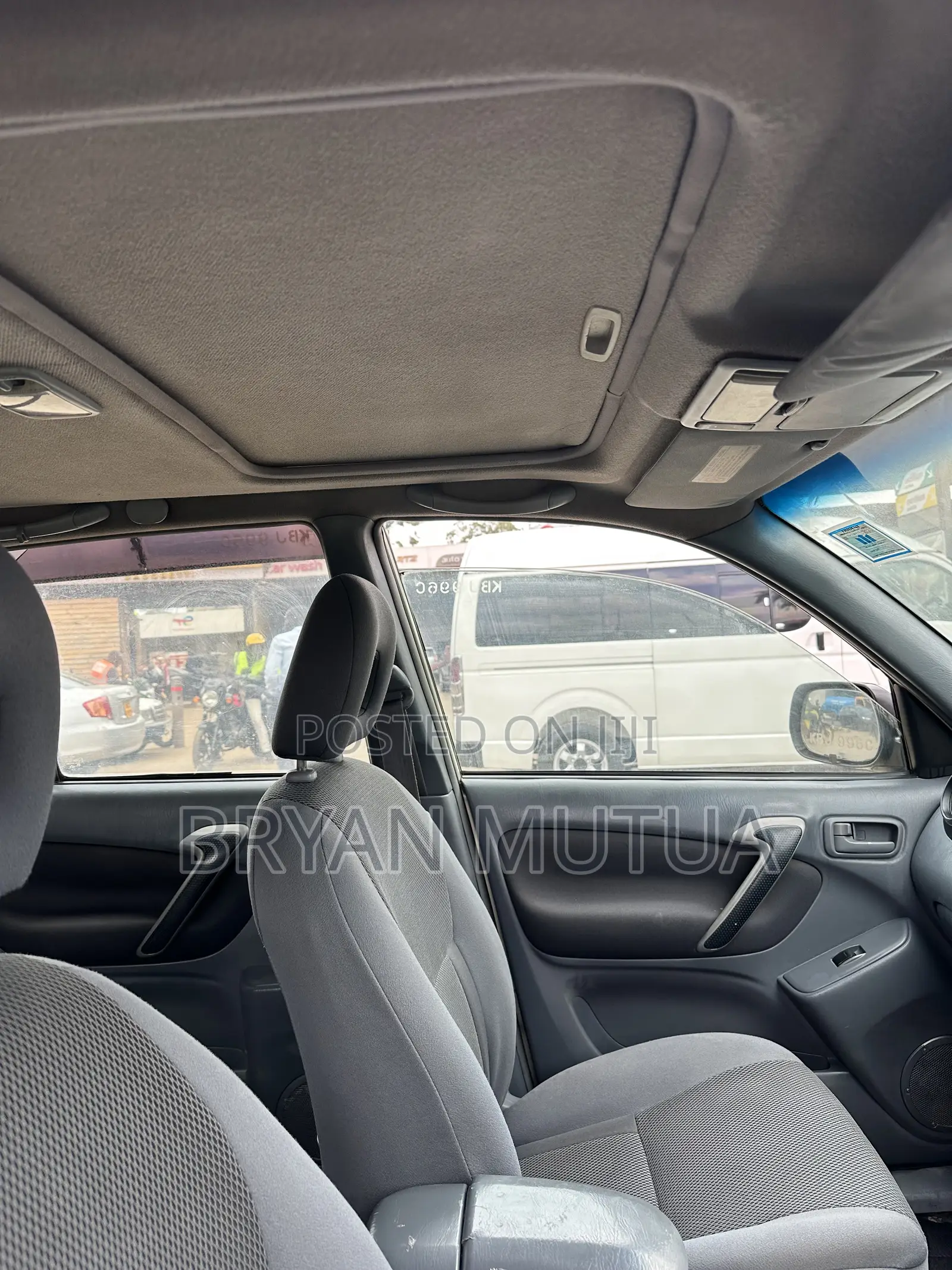 Toyota RAV4 2005 Gold