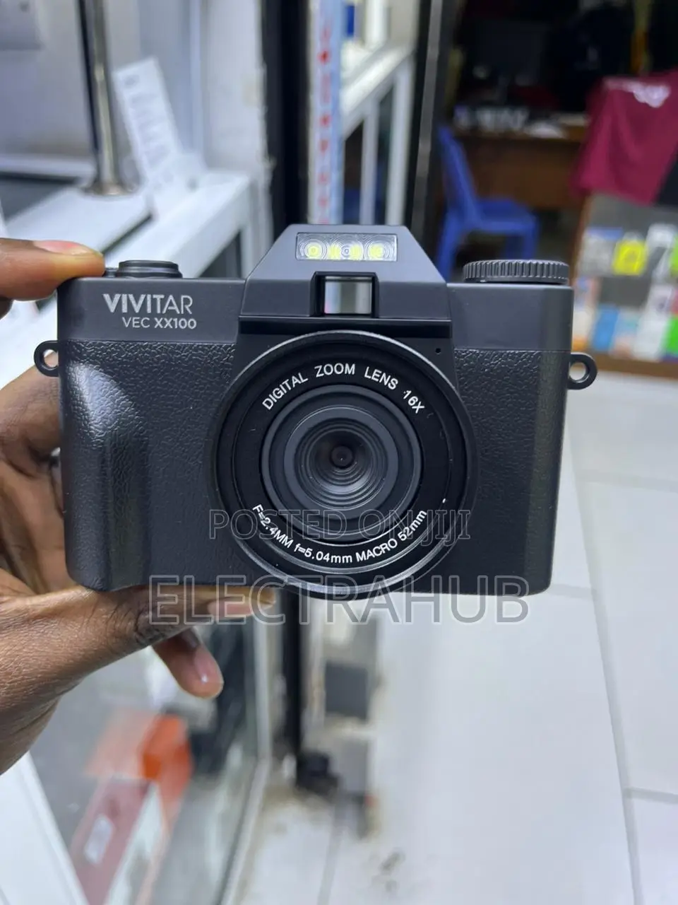 Vivitar Vec Xx100 Digital Camera With Lens