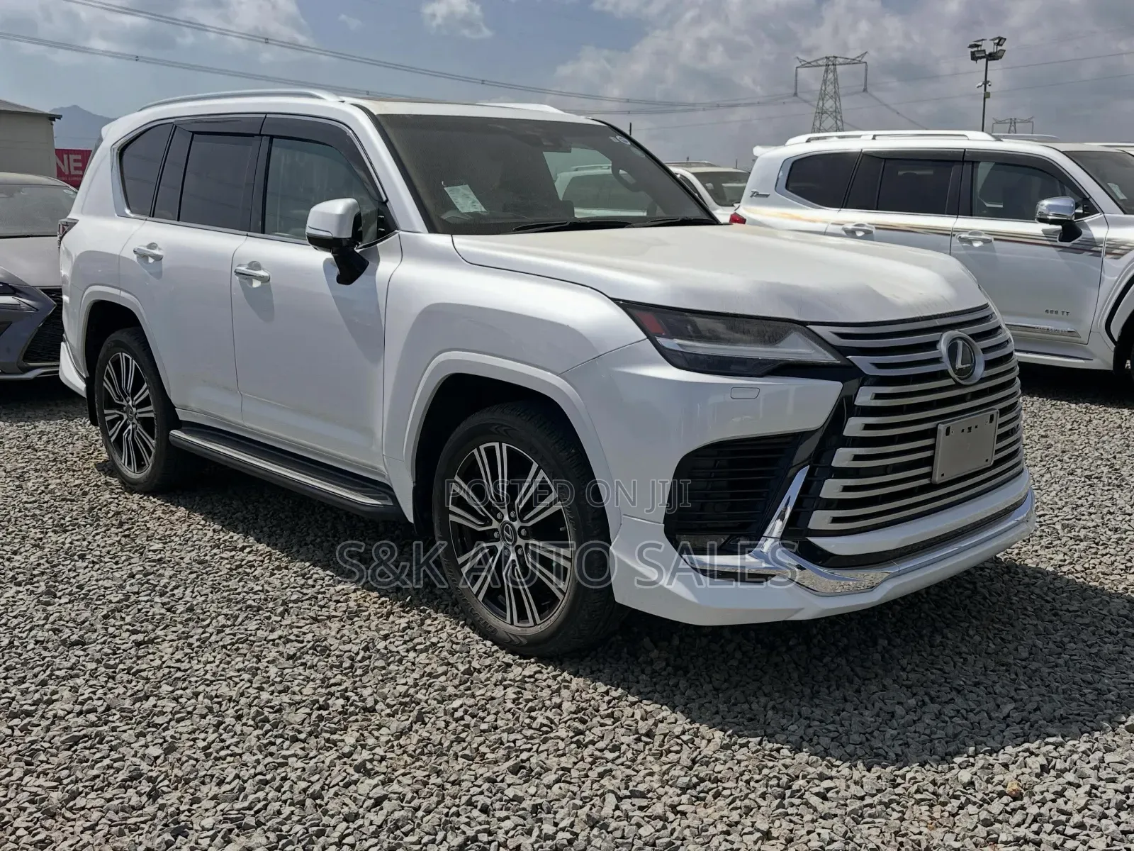 Lexus LX 2022 White