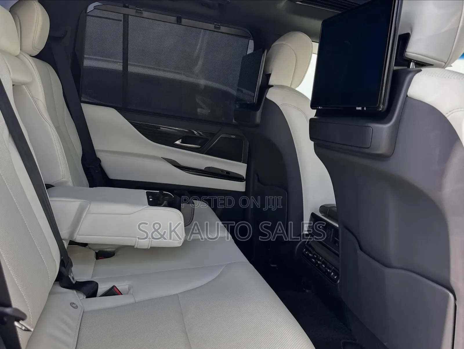 Lexus LX 2022 White