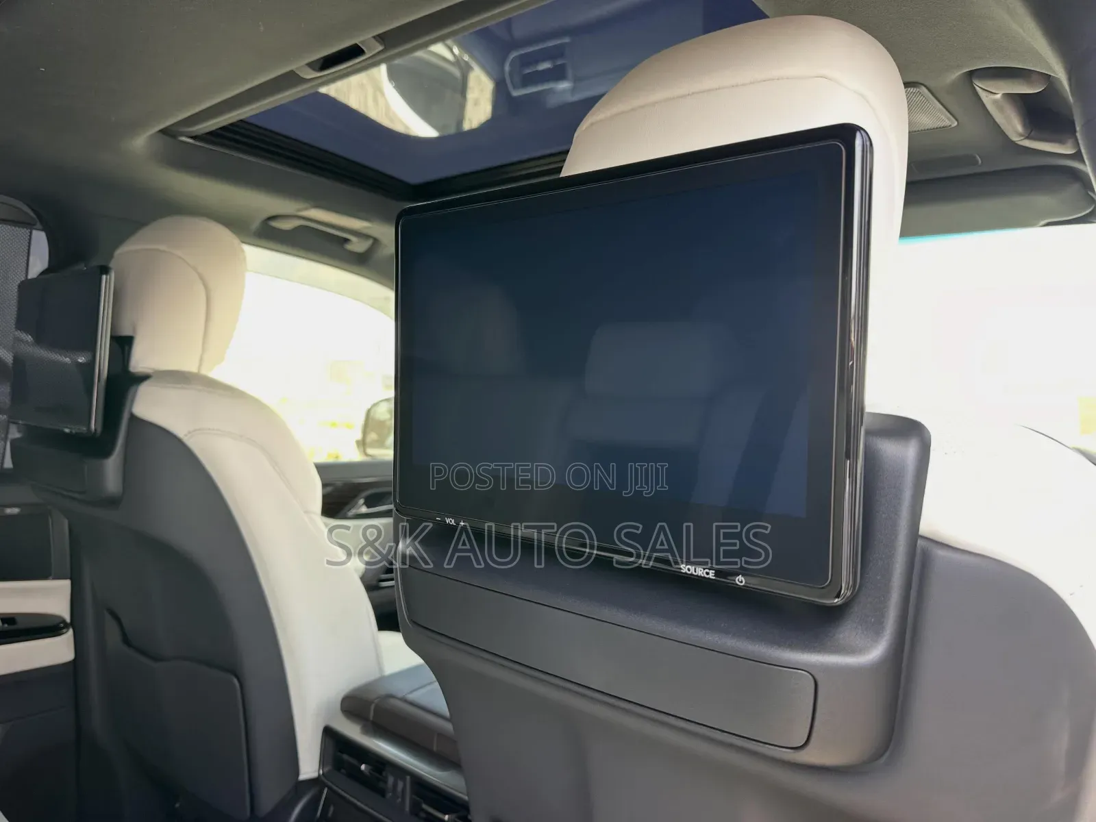 Lexus LX 2022 White