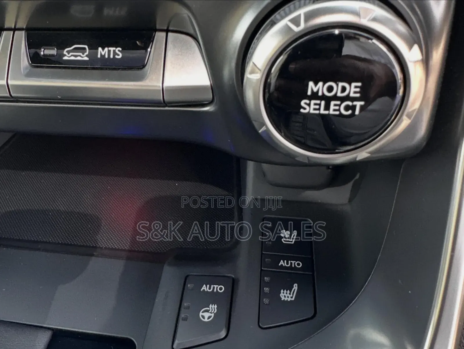 Lexus LX 2022 White
