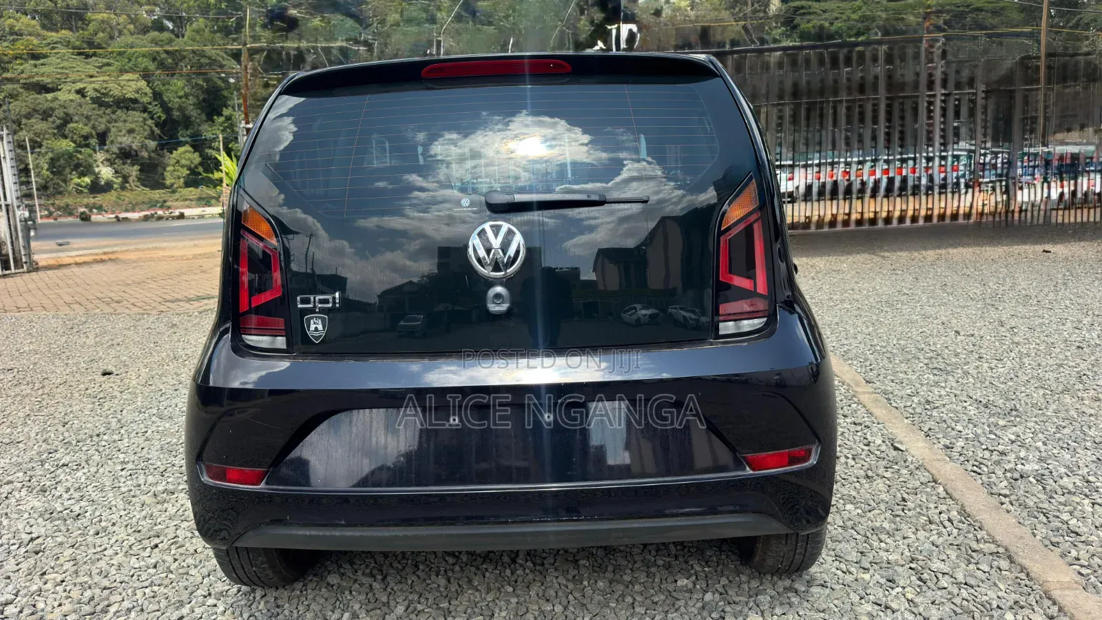 Volkswagen Up 2017 Black