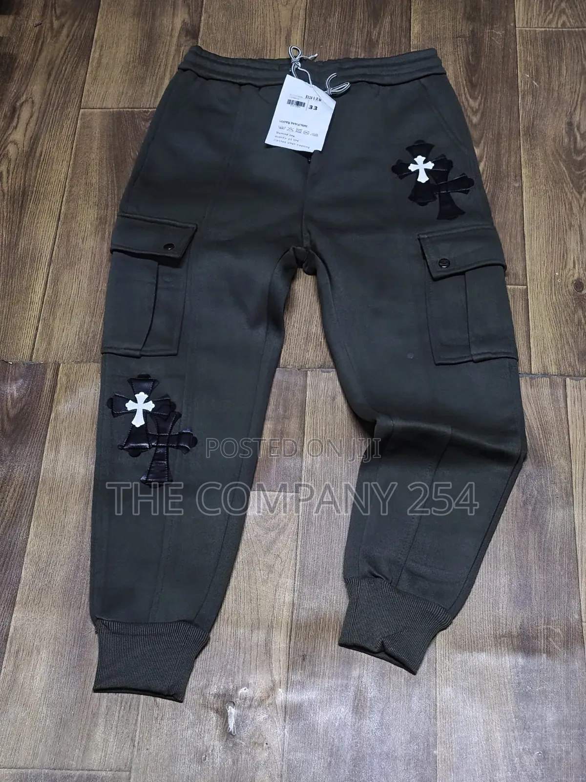 Quality Casual Chrome Heart Unisex Slim Fit Sweatpants Available