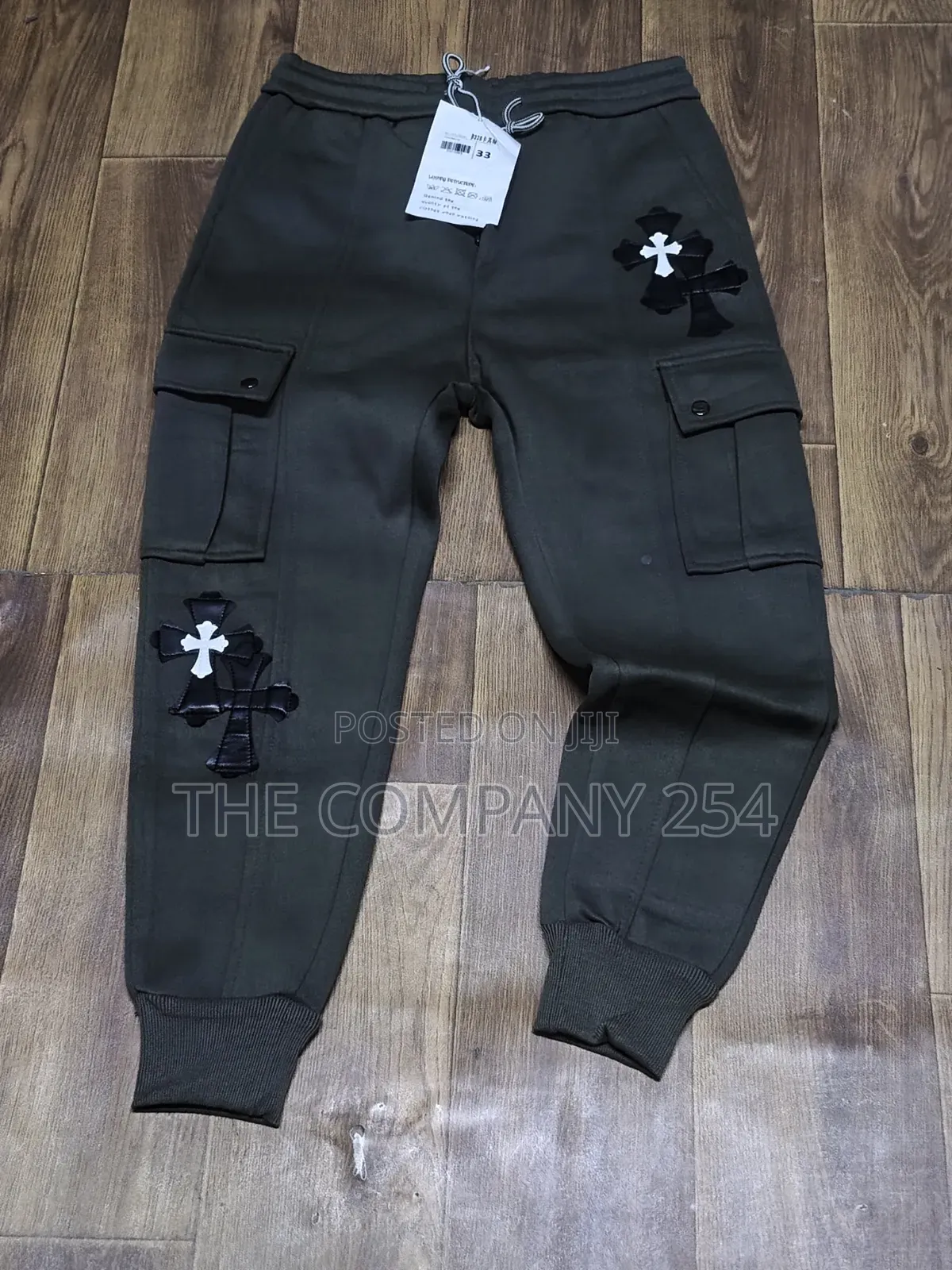 Quality Casual Chrome Heart Unisex Slim Fit Sweatpants Available