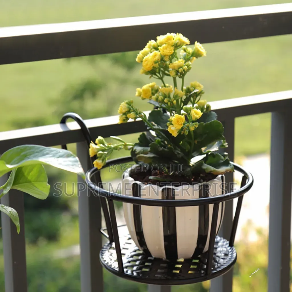 Over the Balcony Flower Pot Holder