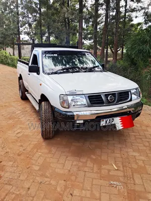 Nissan Hardbody 2002 White