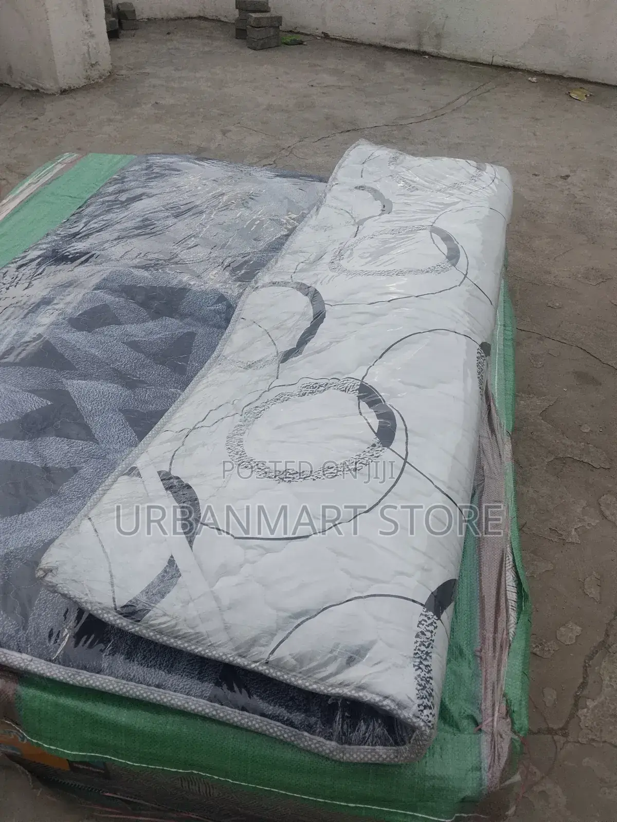 Memory Foam Mattress Topper 5x6 – 2.4 Inch Thick
