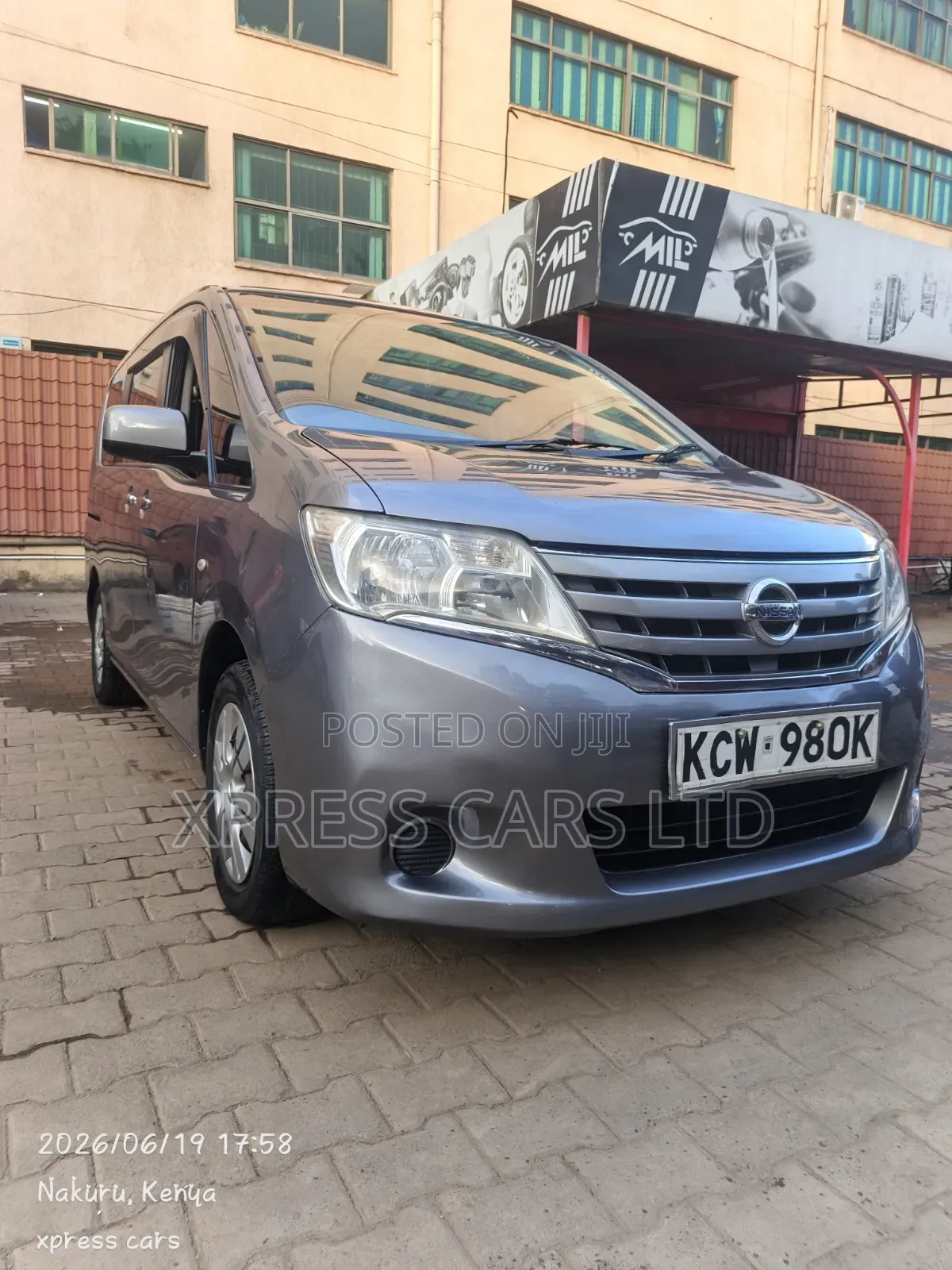 Nissan Serena 2012 Gray