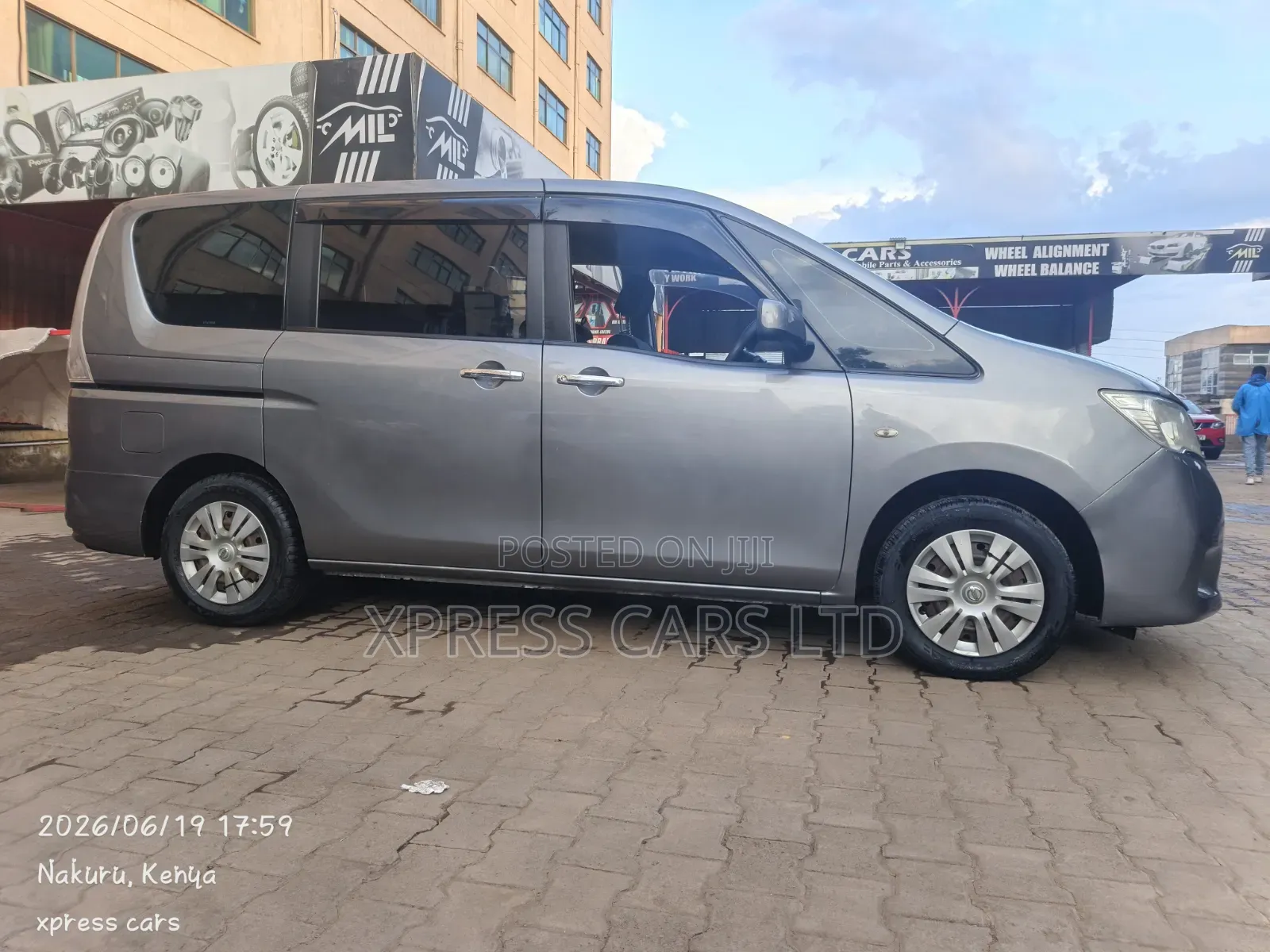Nissan Serena 2012 Gray