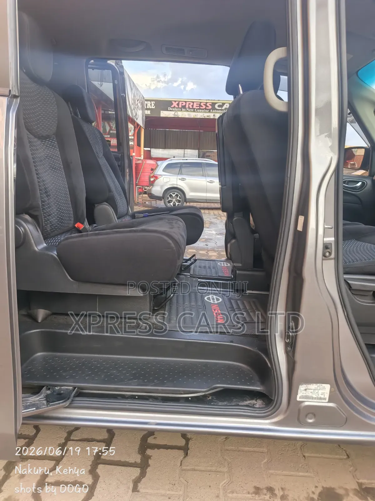 Nissan Serena 2012 Gray
