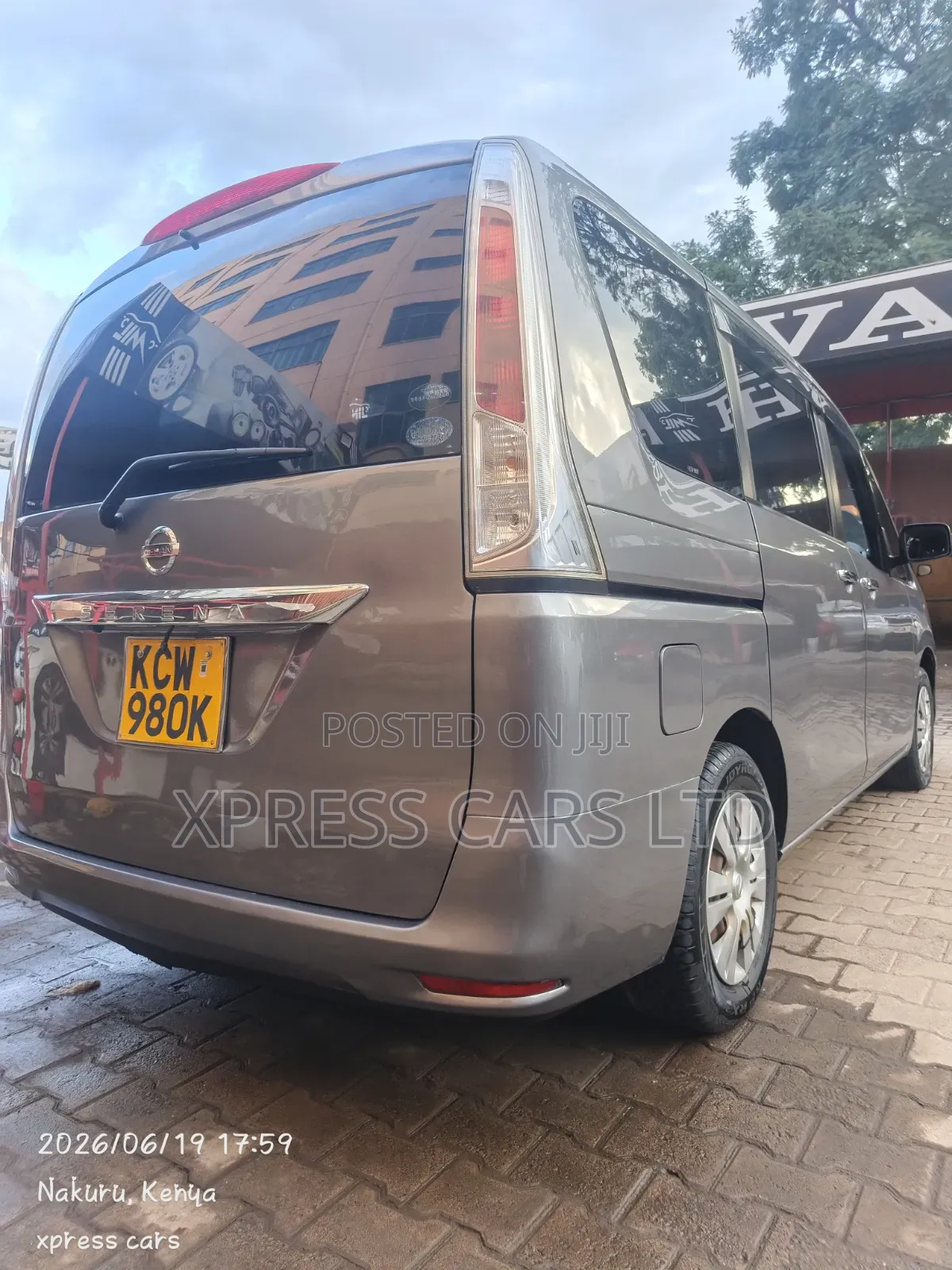 Nissan Serena 2012 Gray
